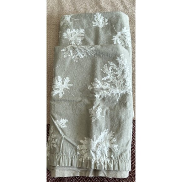 Set 2 Martha Stewart 26" Euro Cotton Flannel Pillow Shams Beige Off-white Leaves - Picture 1 of 10